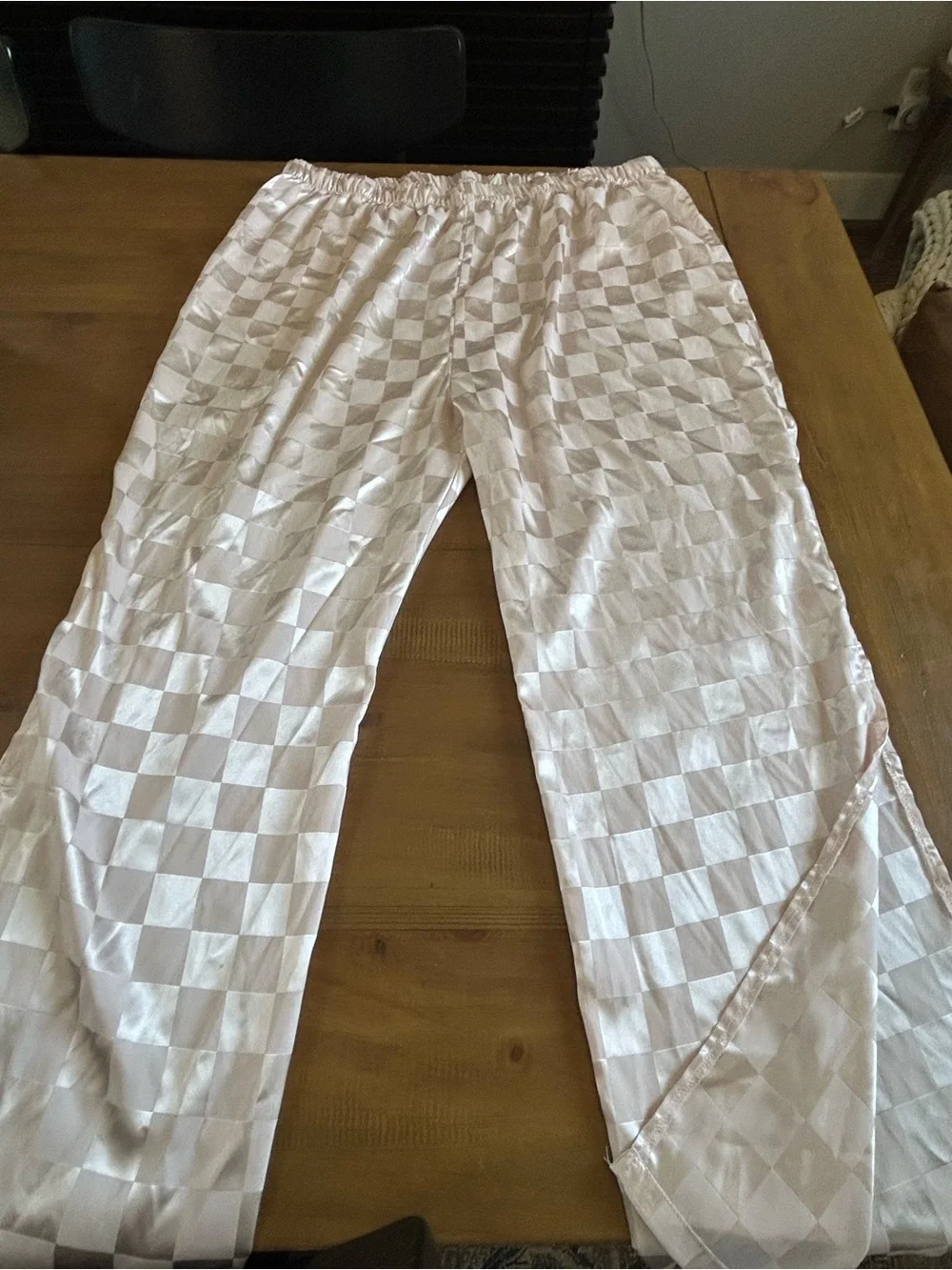 Silky Checker Satin Pajama Set in Pale Pink